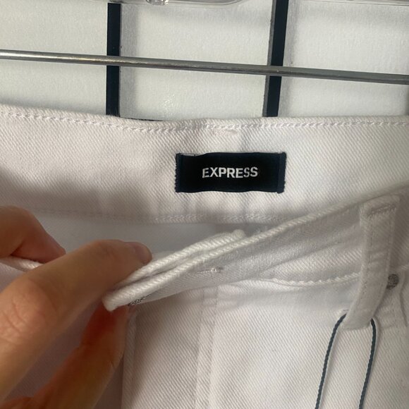 Express 90's High Risee Distressed Shorts - Picture 9 of 15